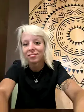 SonY_CaM – webcam model profile photo Image 6