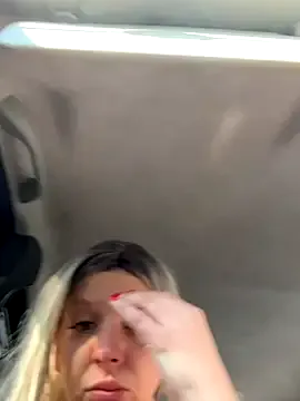 SonY_CaM – webcam model profile photo Image 9