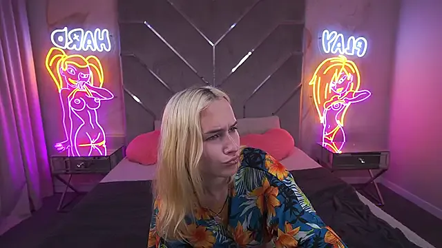 LilElfie – webcam model profile photo