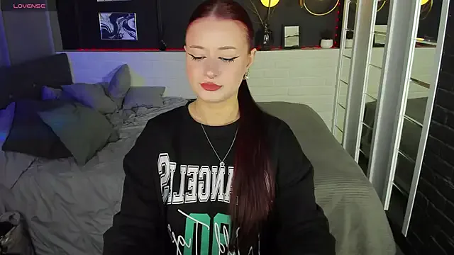 Yui-Ch – webcam model profile photo Image 15