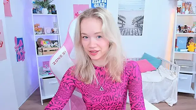 Lily_Young Image 7