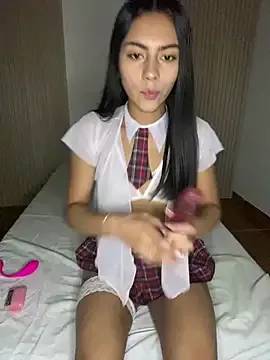 KittyMoretti – webcam model profile photo Image 1