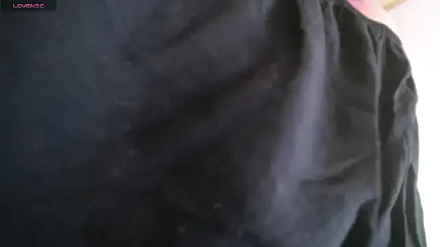 KittyMoretti – webcam model profile photo Image 15