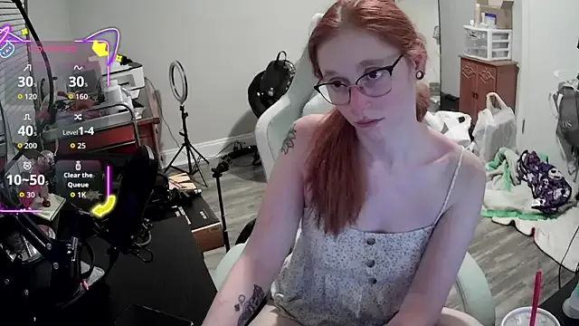 roouse – webcam model profile photo Image 18