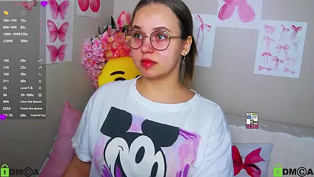  – webcam model profile photo Image 16
