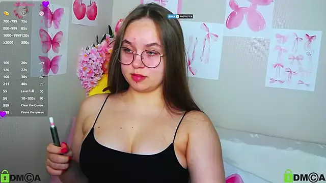  – webcam model profile photo Image 18
