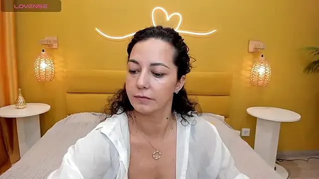 Linda_Insatiable Image 7