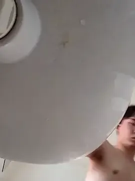 roouse – webcam model profile photo Image 10