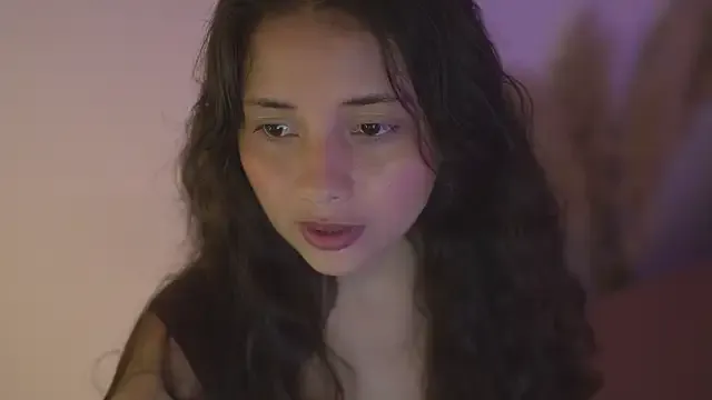 AliceRusso – webcam model profile photo Image 10