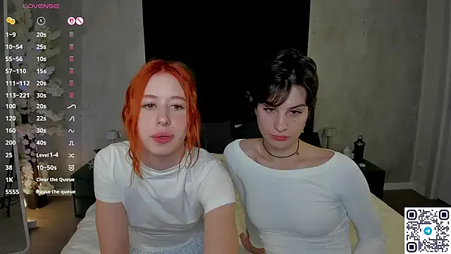  – webcam model profile photo Image 11