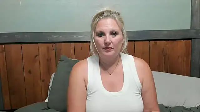 AmeliaBrilliants – webcam model profile photo Image 5