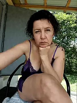 LiaWest – webcam model profile photo Image 4