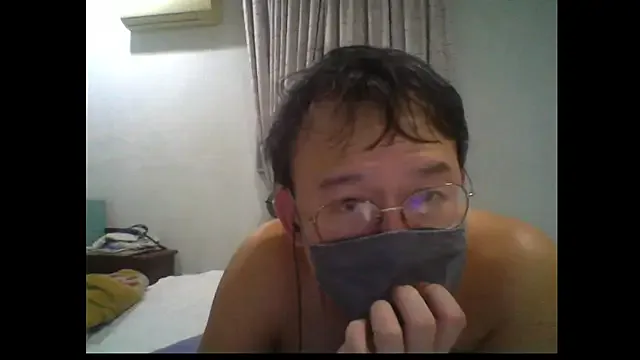 maataaan – webcam model profile photo Image 2