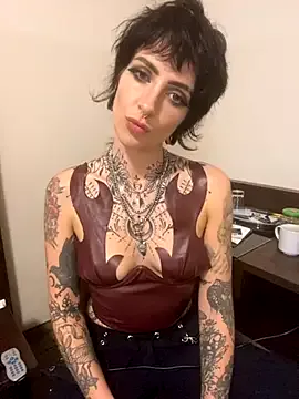 Mia--meow – webcam model profile photo Image 12