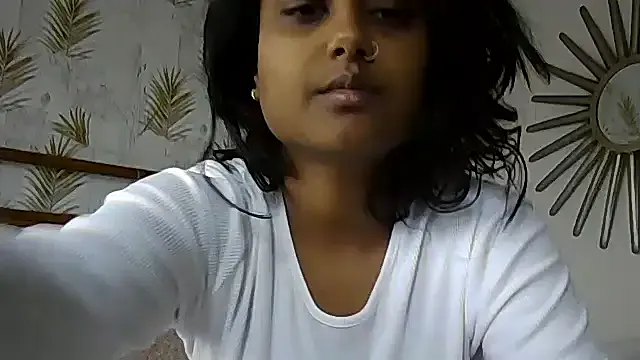 AriaVex – webcam model profile photo Image 8