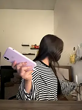 Megu_Melon – webcam model profile photo Image 12