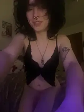 NATINATU252525 – webcam model profile photo Image 2