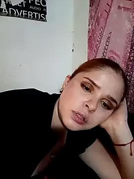 roouse – webcam model profile photo Image 16