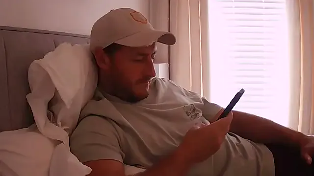 fulsome_change223 cam model Image 2