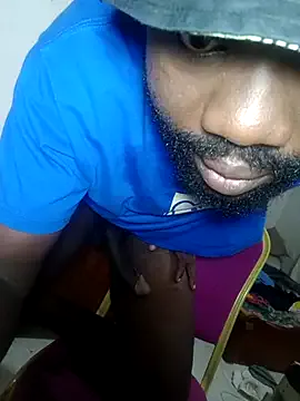 – webcam model profile photo Image 15