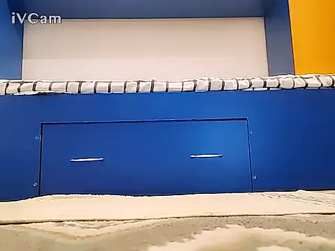 roouse – webcam model profile photo Image 16