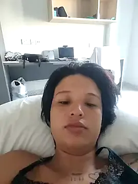 tuanzi125216 – webcam model profile photo Image 4