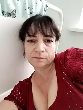 roouse – webcam model profile photo Image 5