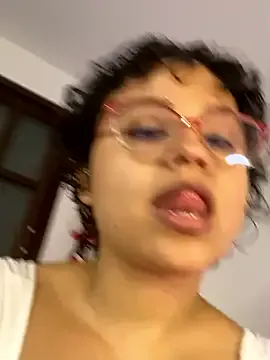 Mia--meow – webcam model profile photo Image 17