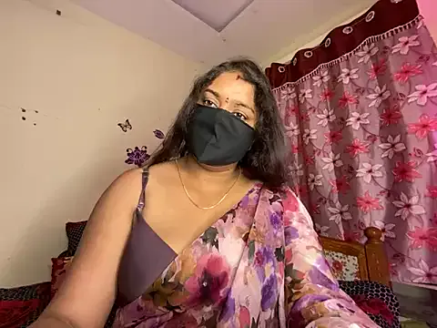  – webcam model profile photo Image 10