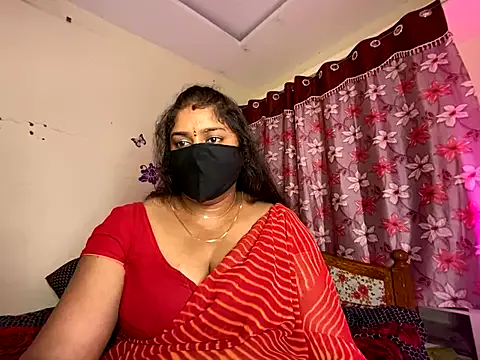  – webcam model profile photo Image 13