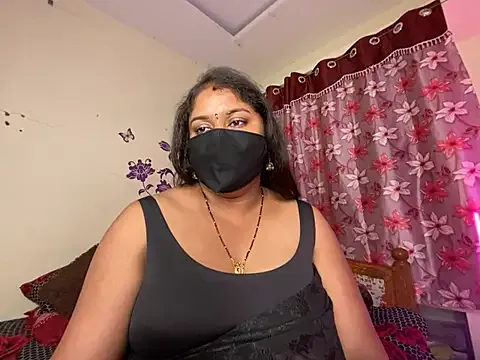  – webcam model profile photo Image 4
