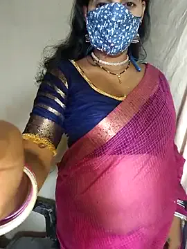 hina_porn – webcam model profile photo Image 17