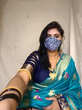 hina_porn – webcam model profile photo Image 19