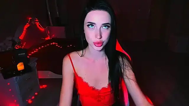 roouse – webcam model profile photo Image 18