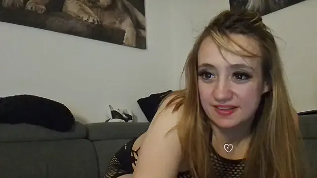nathi_poyo – webcam model profile photo Image 3