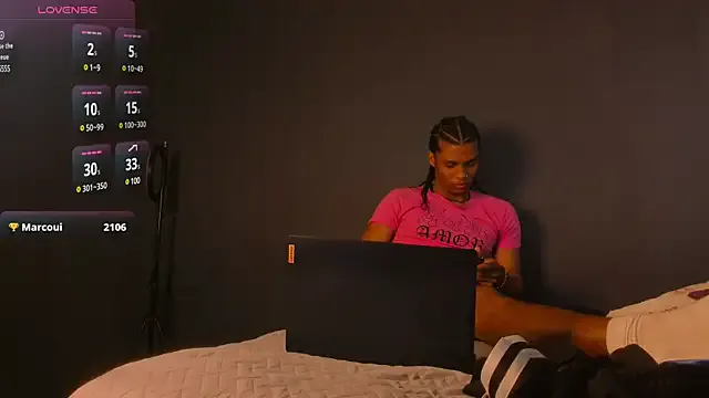  – webcam model profile photo Image 10