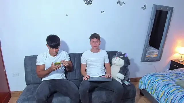 Yui-Ch – webcam model profile photo Image 13