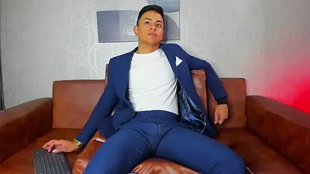 Rodrigues_Lucas – webcam model profile photo Image 18