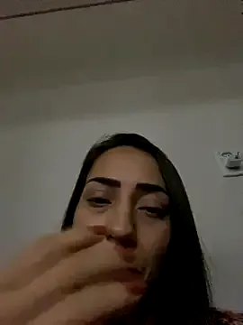 ZaraCastelli – webcam model profile photo Image 15