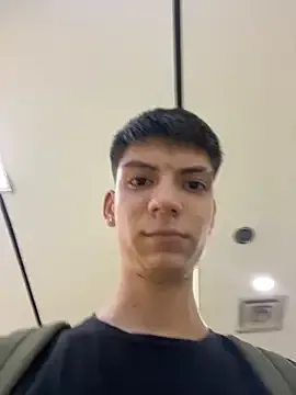 roouse – webcam model profile photo Image 9