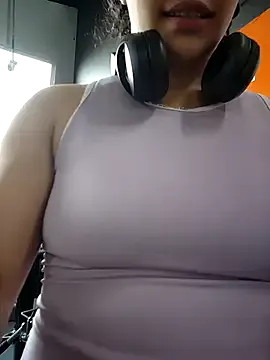 Lucy_Marin Image 2
