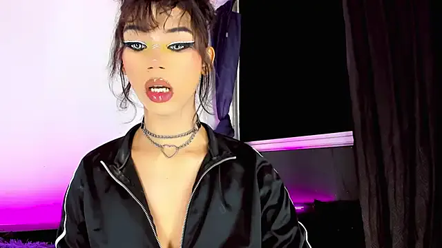 841_yayoi – webcam model profile photo Image 4