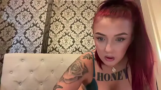 LucyLuxee19 Image 13