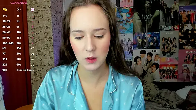 _Alicee_1 – webcam model profile photo Image 11