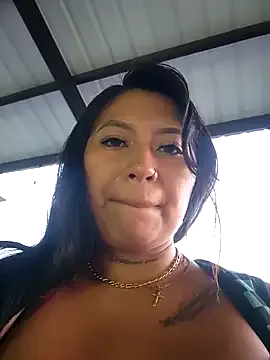  – webcam model profile photo Image 19