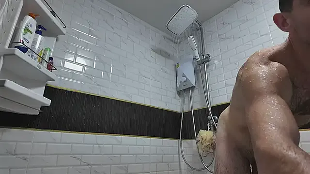  – webcam model profile photo Image 19