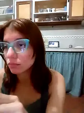 roouse – webcam model profile photo Image 6