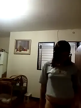 roouse – webcam model profile photo Image 7