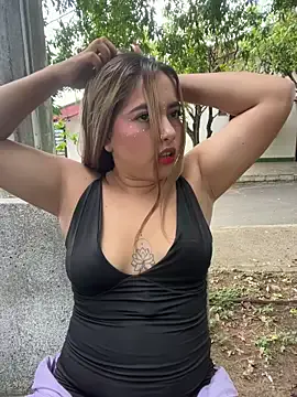 Simone_Miller – webcam model profile photo Image 5