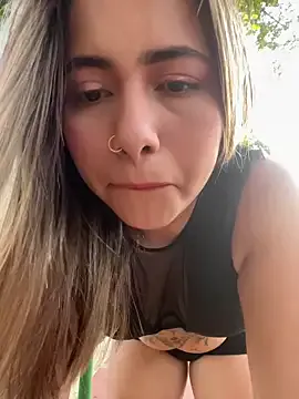 Simone_Miller – webcam model profile photo Image 8